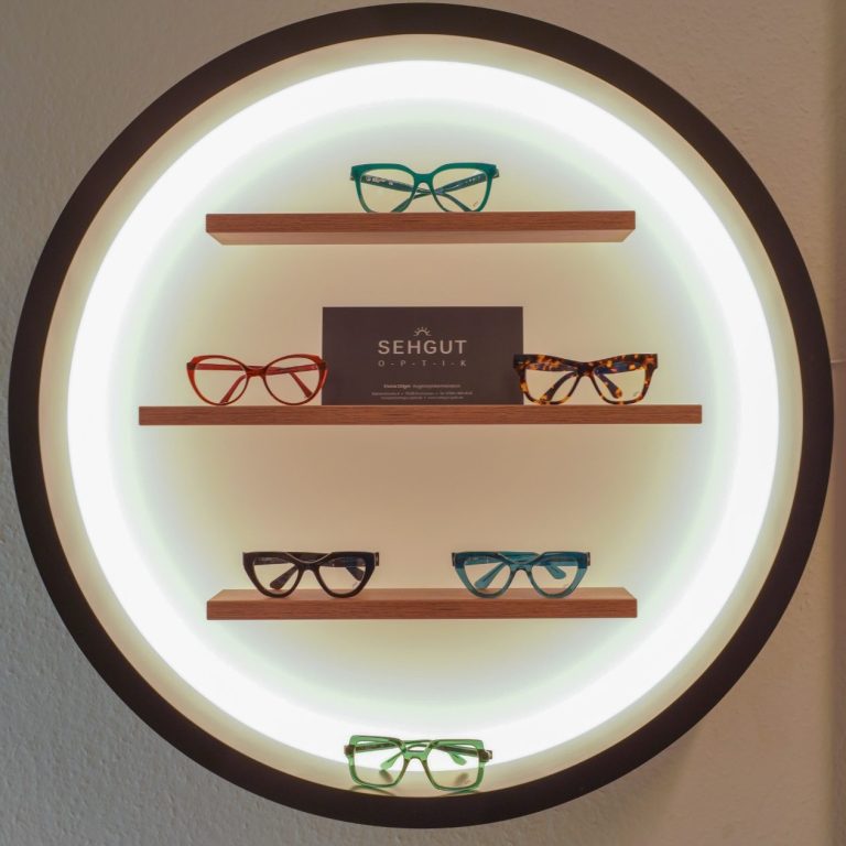 Moderne Fassungen Design Fassungen Qualität Mode Sonnenbrillen Kirchzarten
